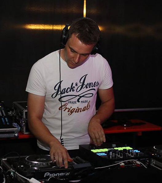 DJ Tobs